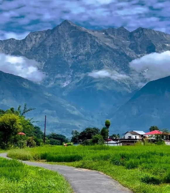 destination image